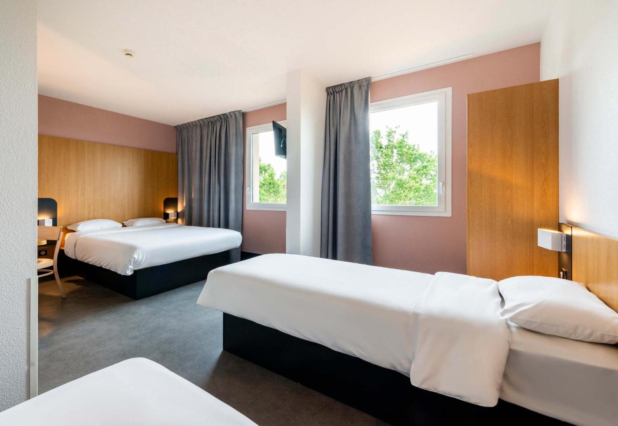 B&B Hotel Nantes Savenay Exteriör bild